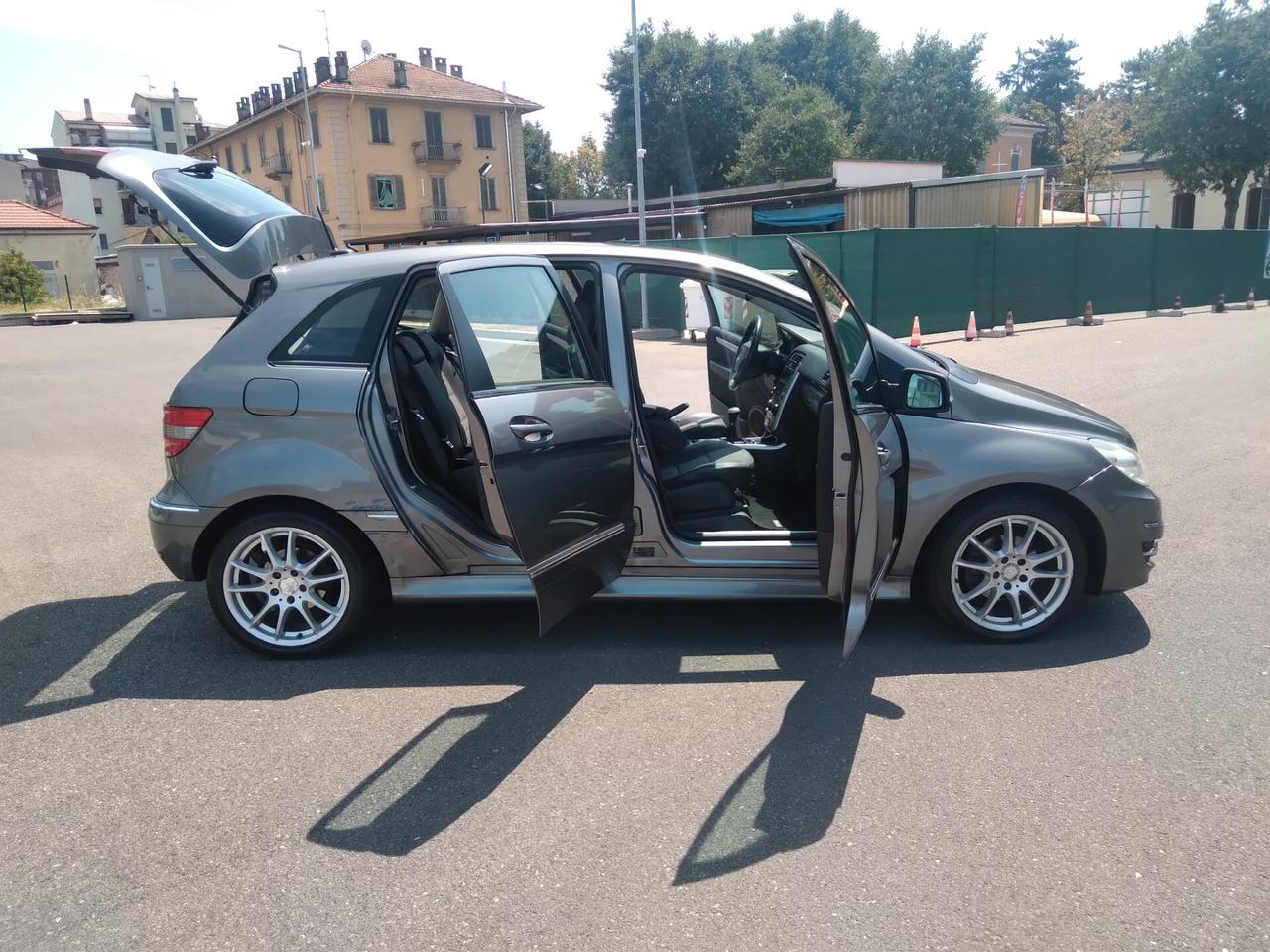 Mercedes-benz B 180 BlueEFFICIENCY Sport x neopatentati