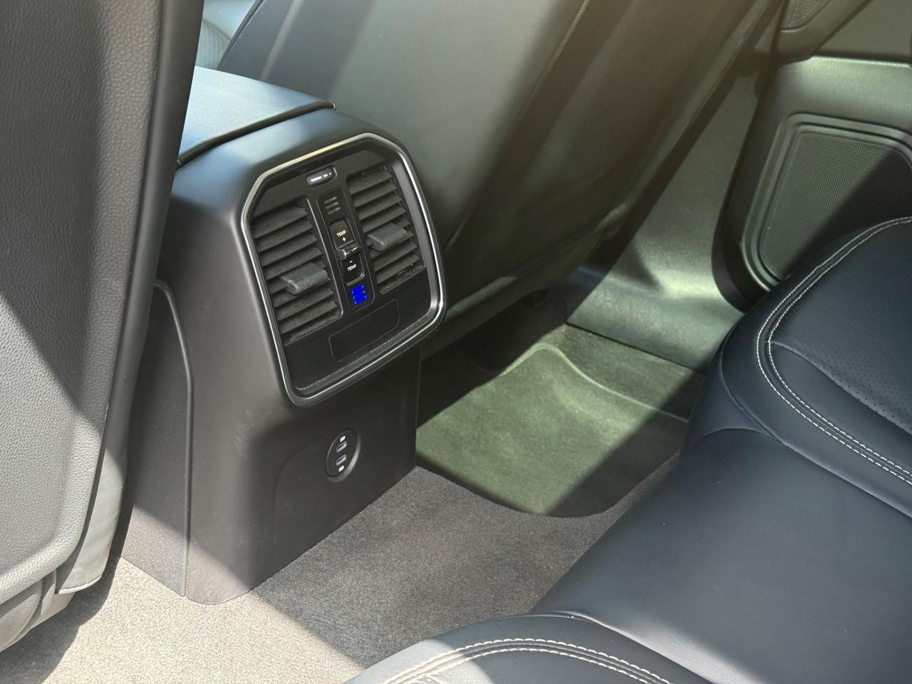 Porsche Macan 2.0 265 cv Led Pelle Tetto Panoramico Apr. Camera 360* 21 Felgen