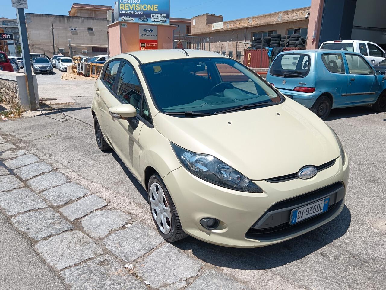 Ford Fiesta Fiesta 1.4 5 porte Bz.- GPL