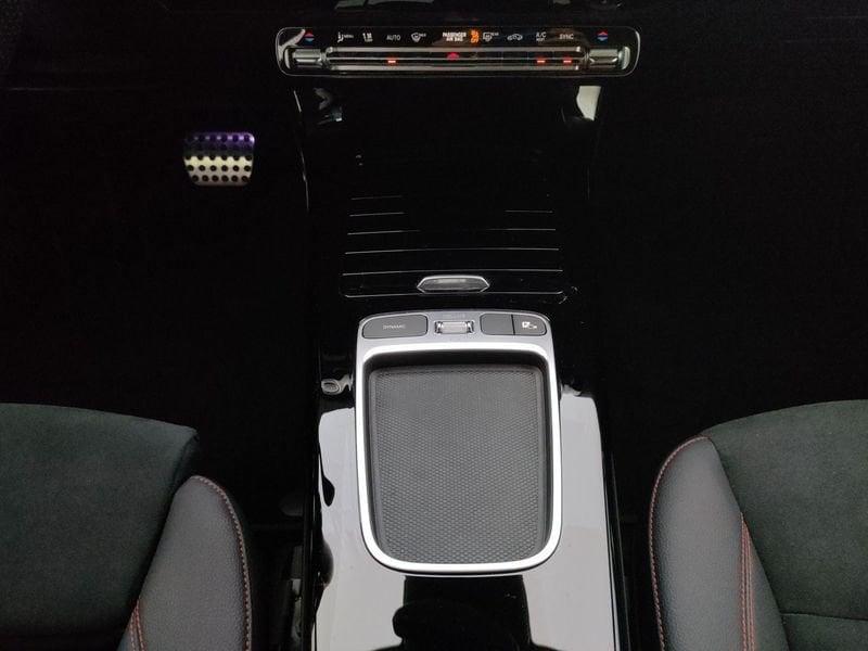 Mercedes-Benz Classe A A 200 d AMG Line Premium auto