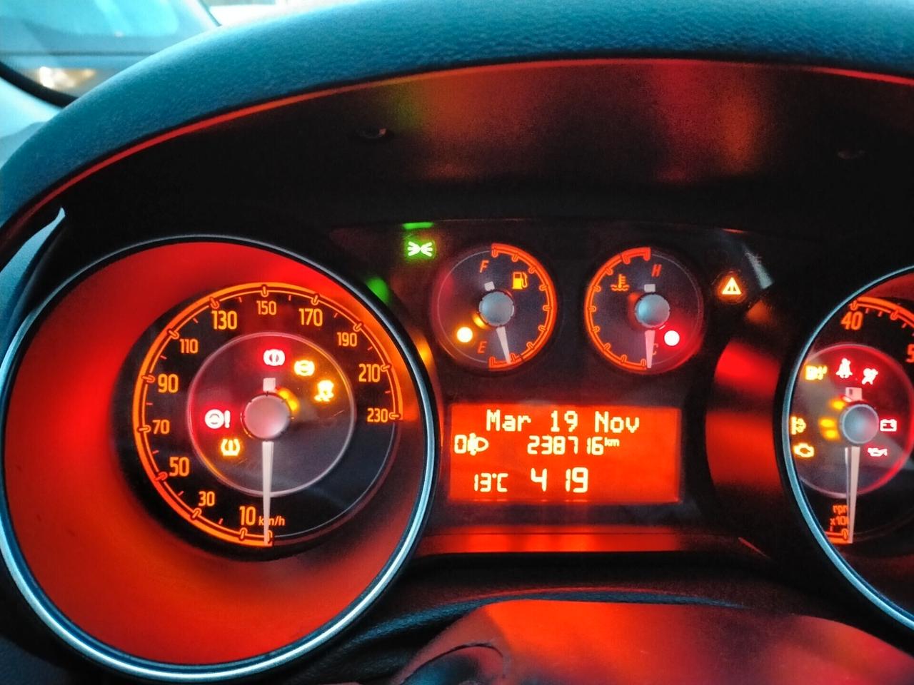 Fiat Punto 1.3 MJT 75CV LOUNGE 5P NEOPAT. UNICO PROPRIETARIO