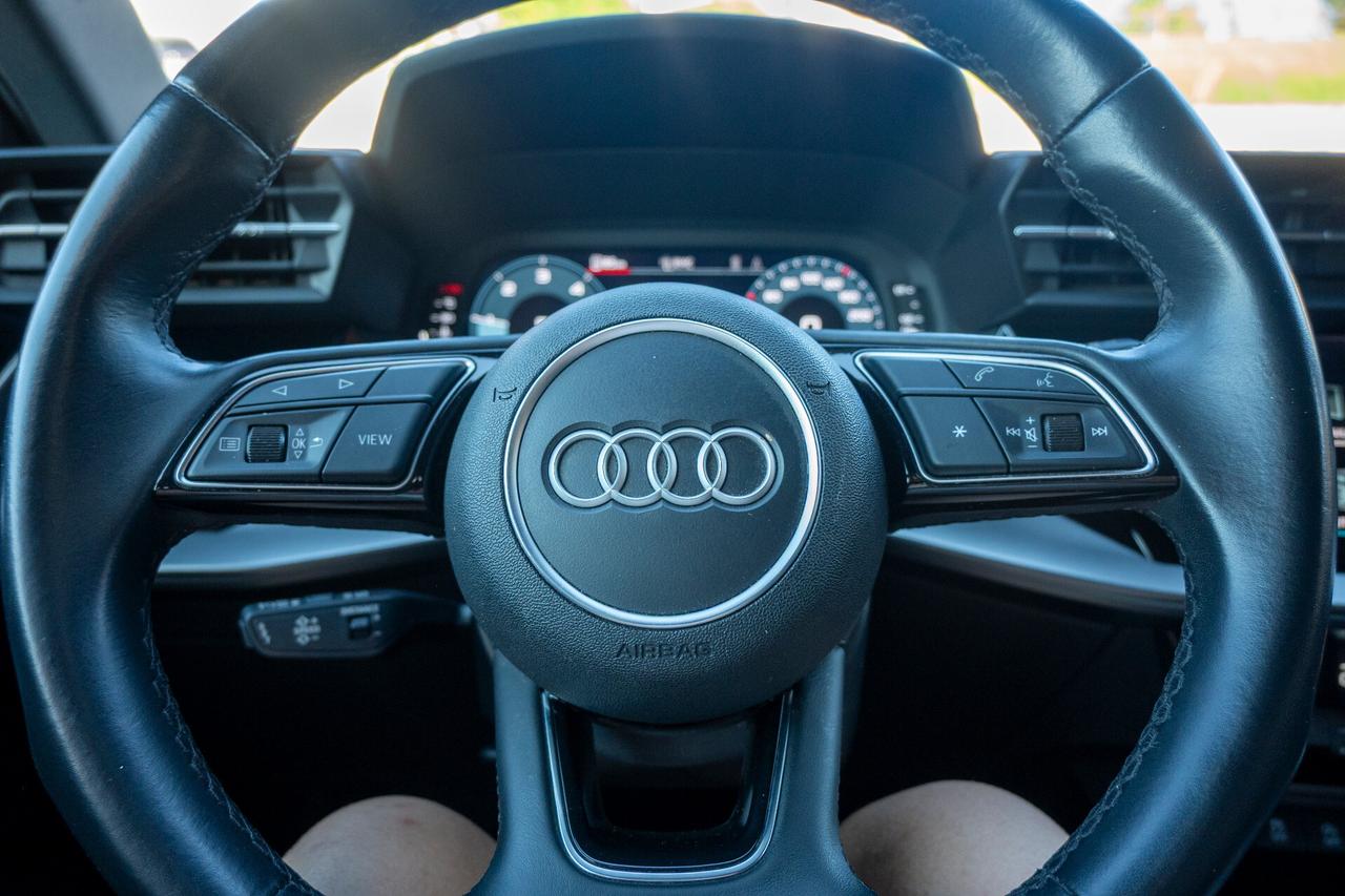 Audi A3 2.0 TDI quattro S line 200CV - UNIPROPRIETARIO