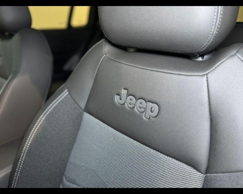 Jeep Avenger 1.2 Turbo MHEV Summit