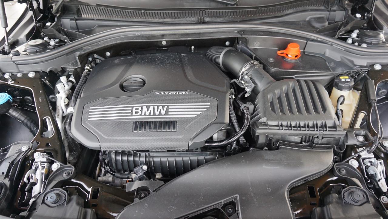 BMW 118 i Business Advantage 140cv auto