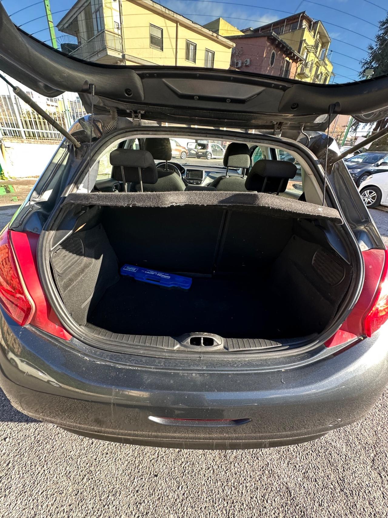 Peugeot 208 1.4 HDi 68 CV 5 porte Active