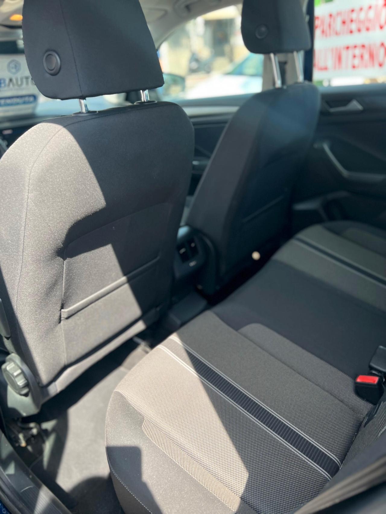 Volkswagen T-Roc 1.6 TDI SCR Style BlueMotion Technology