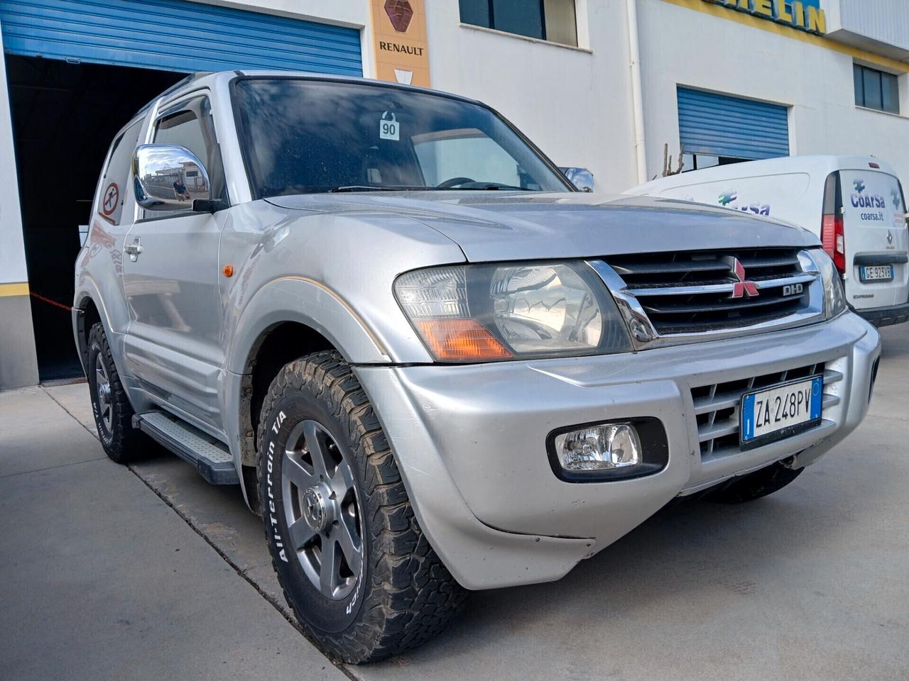 MITSUBISHI Pajero 3.200 DI-D 160cv 3p. GLS1