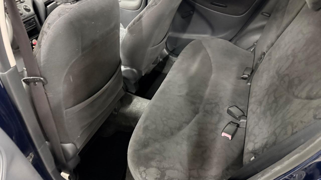 Toyota Yaris 1.0i 16V cat 5 porte