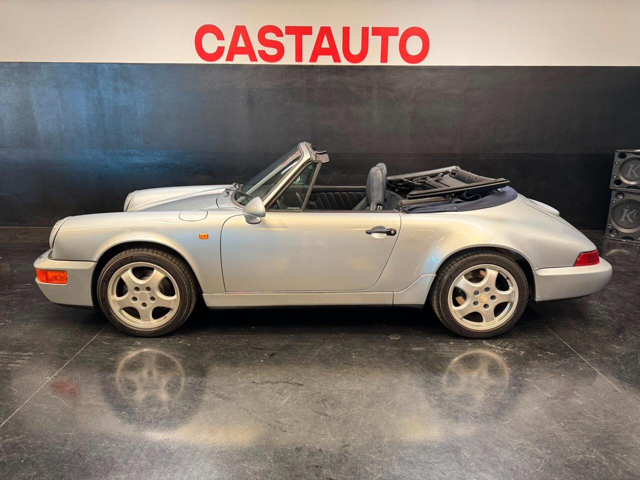 Porsche 964 Carrera 2 Cabrio