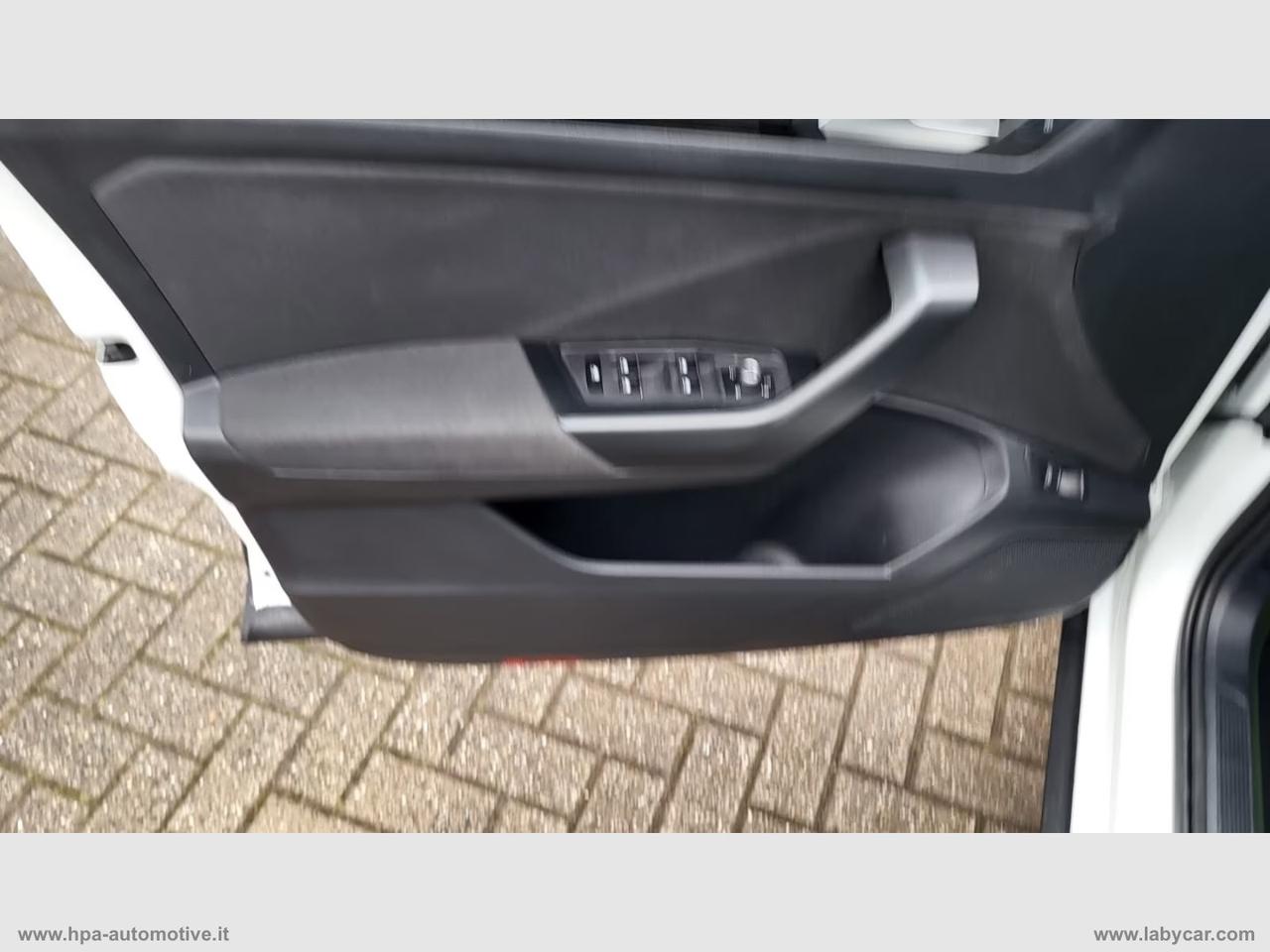 VOLKSWAGEN T-Roc 1.5 TSI 150CV SPORT LED NAVI TETTO RETROCAMERA