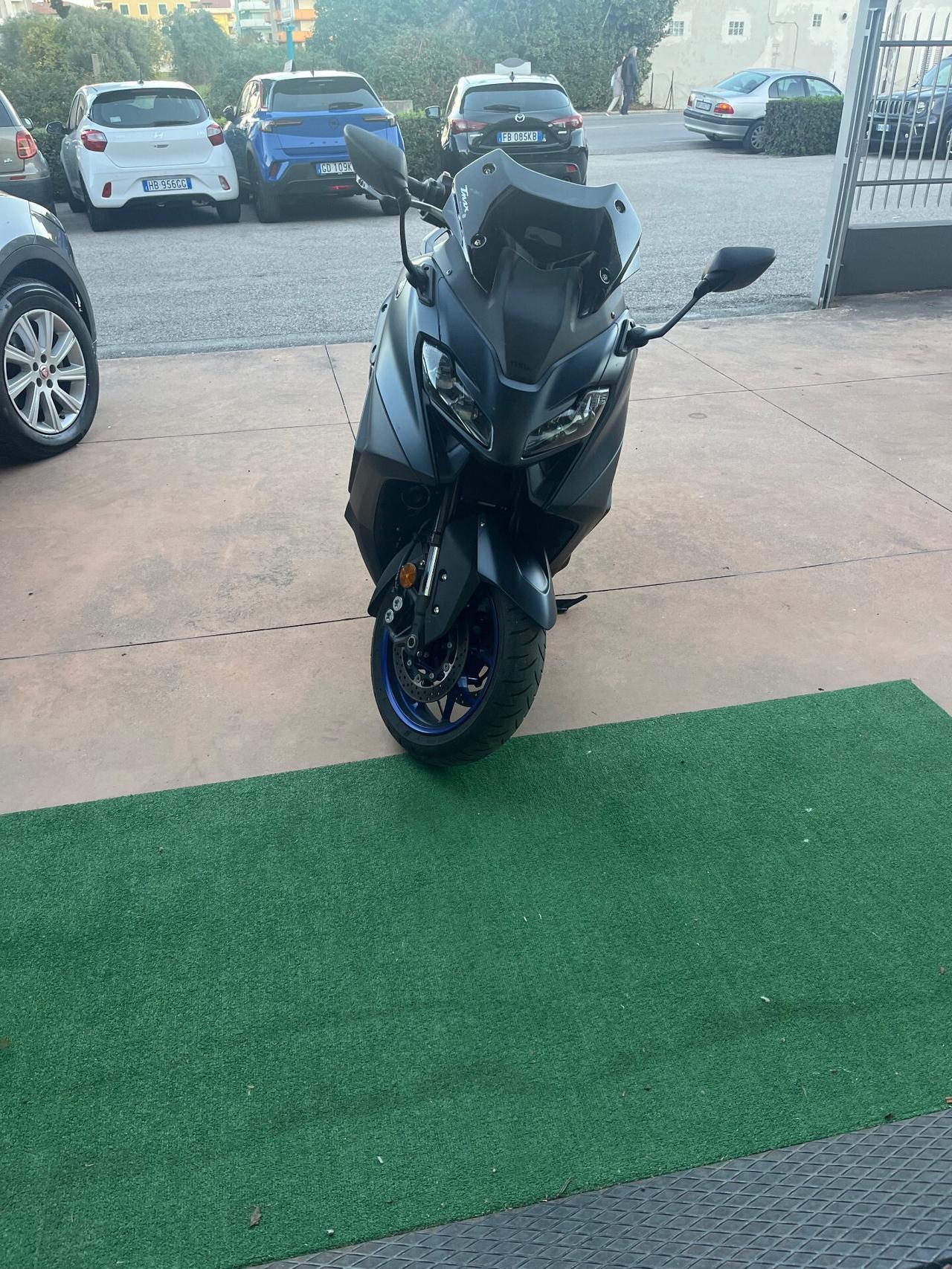 Yamaha TMAX 560