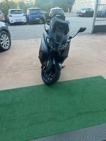 Yamaha TMAX 560