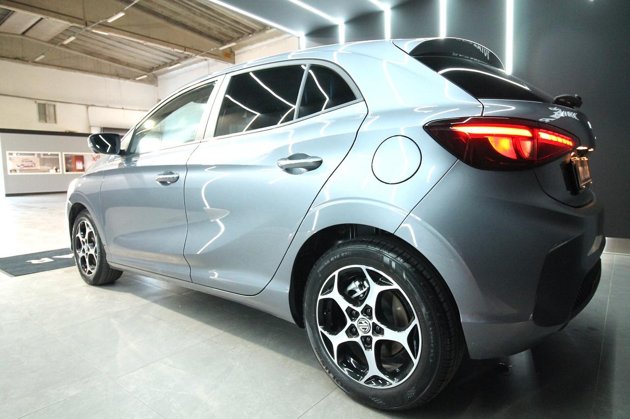 MG 3 1.5 102 CV HYBRID+LUXURY