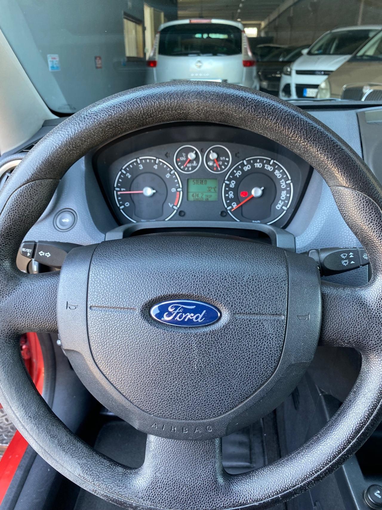 Ford Fiesta 1.2 16V 3p. Ghia Ottima Neopatentati