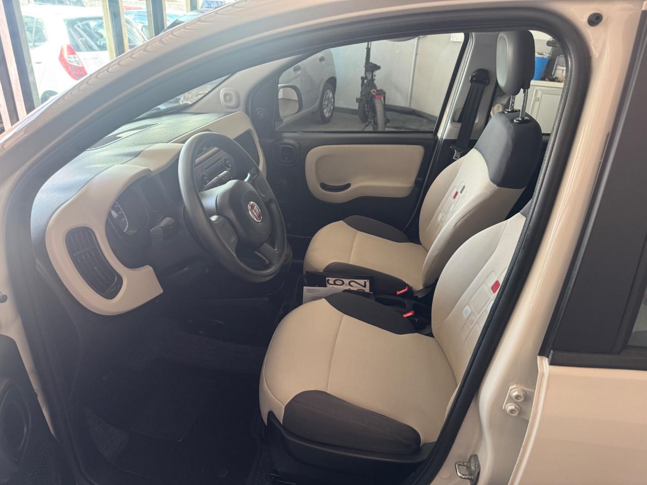 Fiat Panda 0.9 TwinAir Turbo Natural Power Lounge