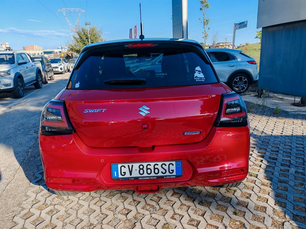 Suzuki Swift 1.2 Hybrid Top bicolor