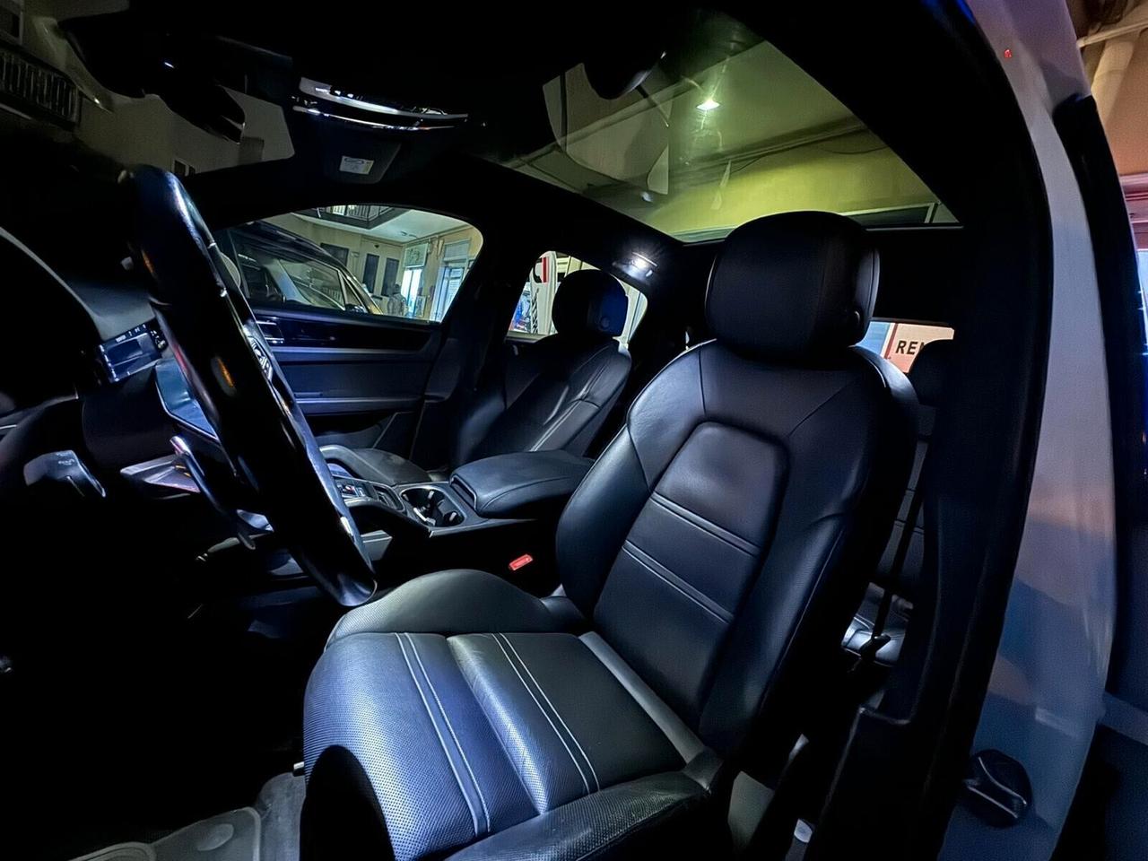 Porsche Cayenne Coupé 3.0 V6 CARPLAY/KEYLESS/CHRONO/PANO