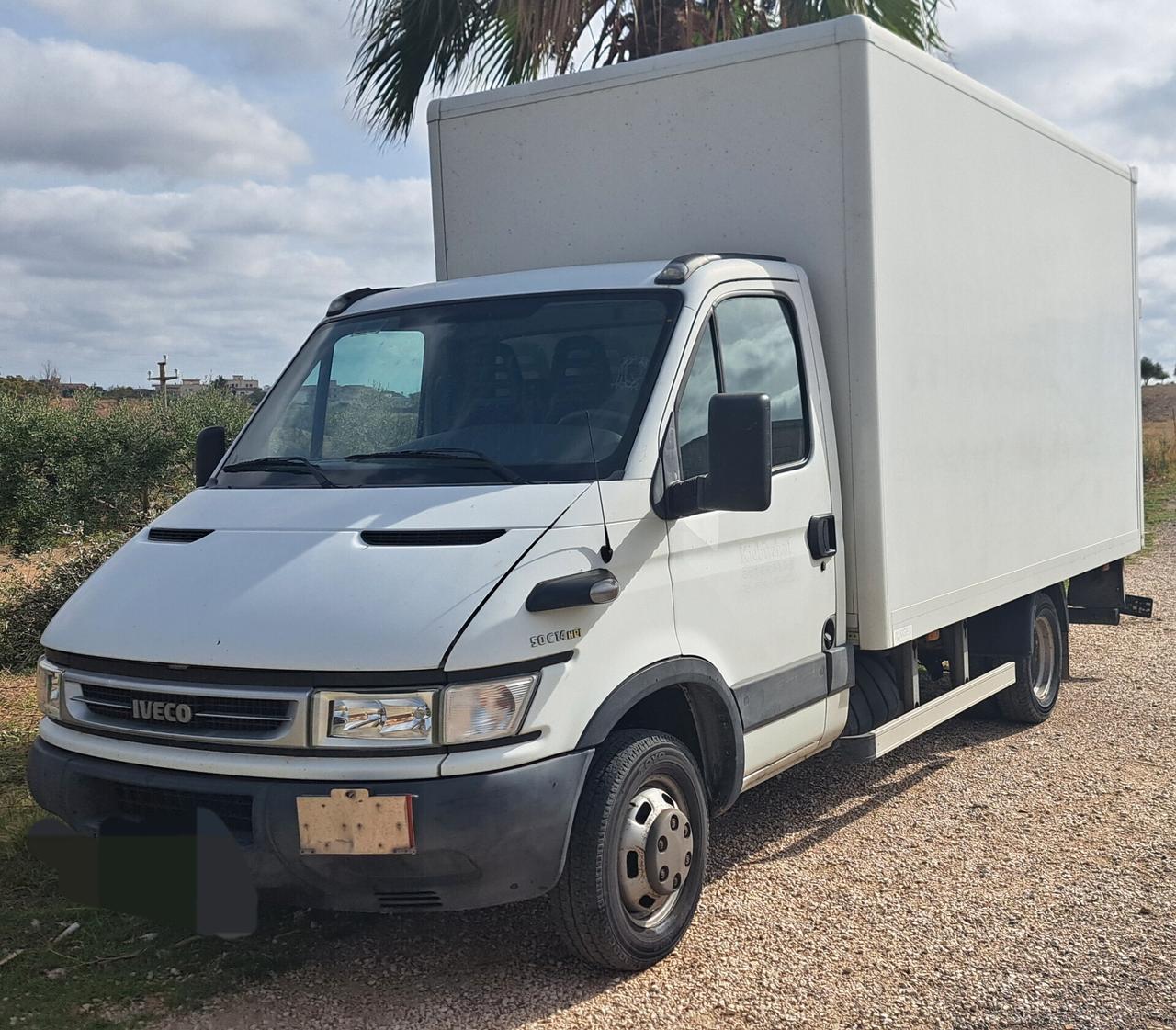 Iveco 35C13 PATENTE B PEDANA IDRAULICA