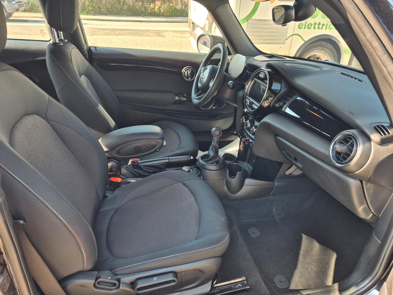 Mini 1.5 One Baker Street