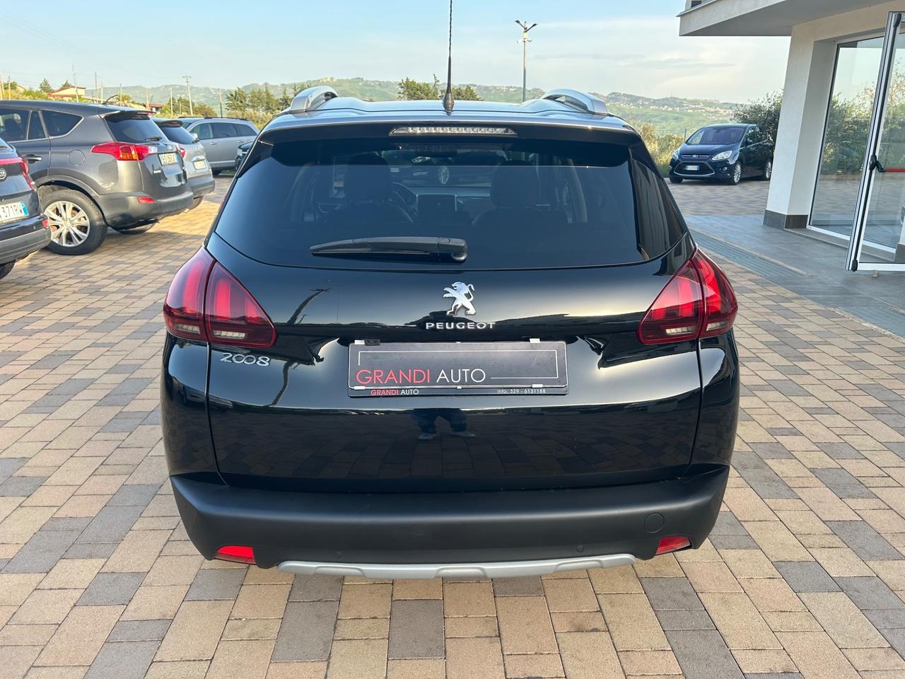 Peugeot 2008 BlueHDi 120 S&S Allure