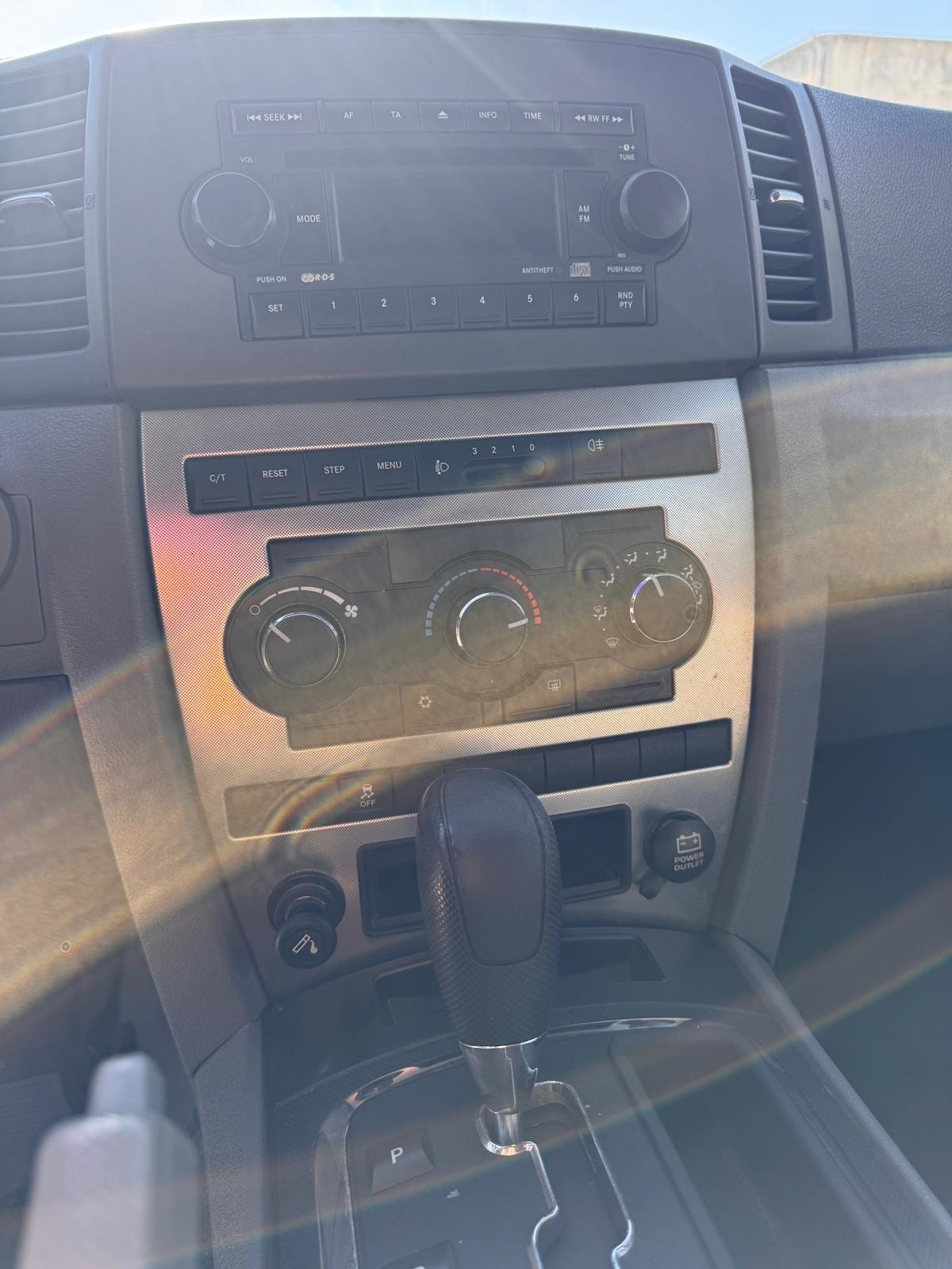 Jeep Grand Cherokee 3.0 V6 CRD Overland (LEGGERE )