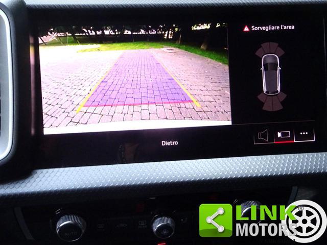 AUDI A1 SPB 40 TFSI S tronic Identity Black S Line