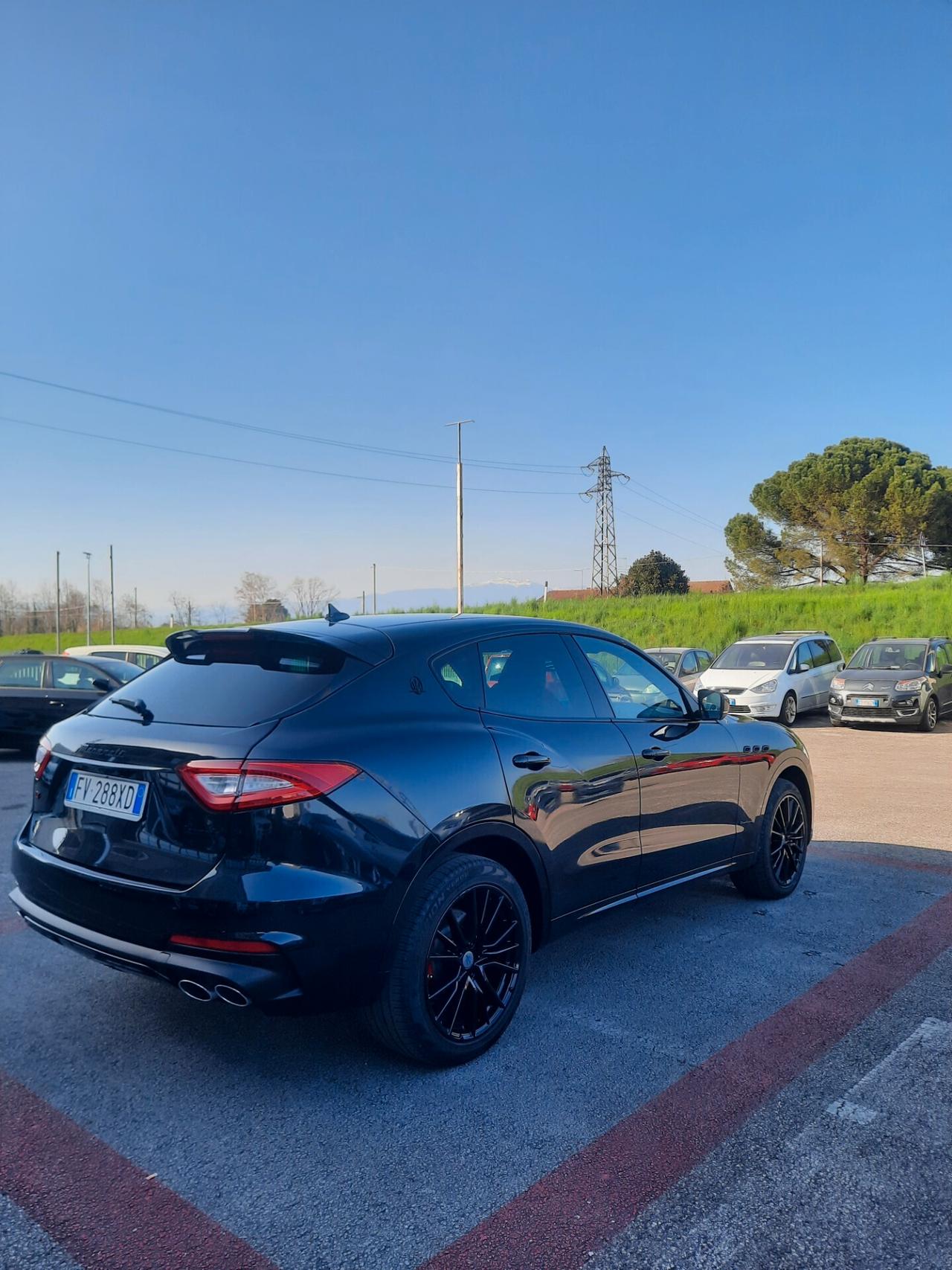 Maserati Levante V6 Diesel Q4 AWD Granlusso IVA DETRAIBILE
