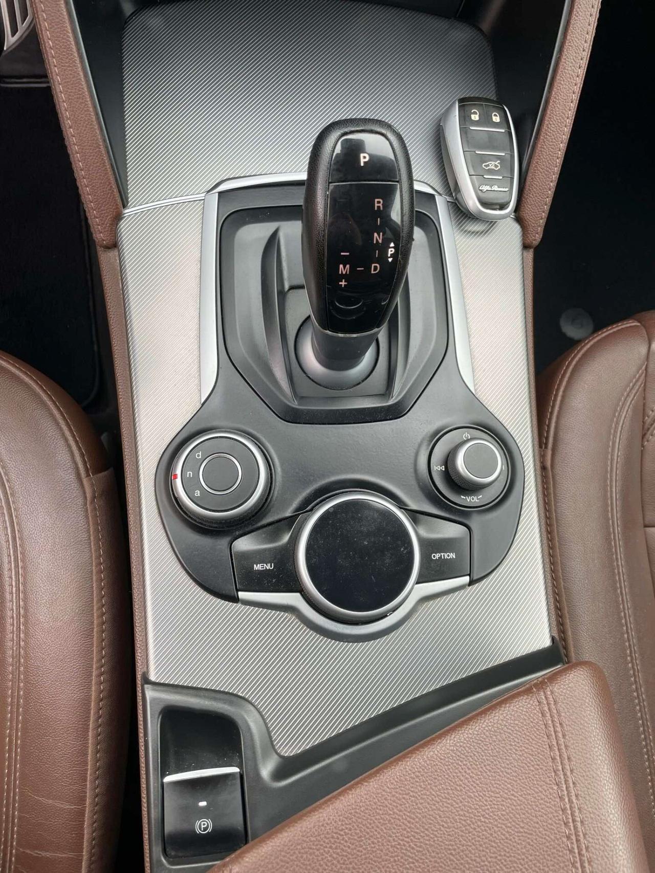 Alfa Romeo Stelvio 2.2 Turbodiesel 210 CV AT8 Q4 Super-2017