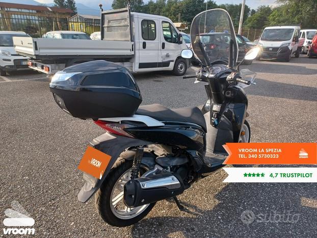 HONDA SH 300A