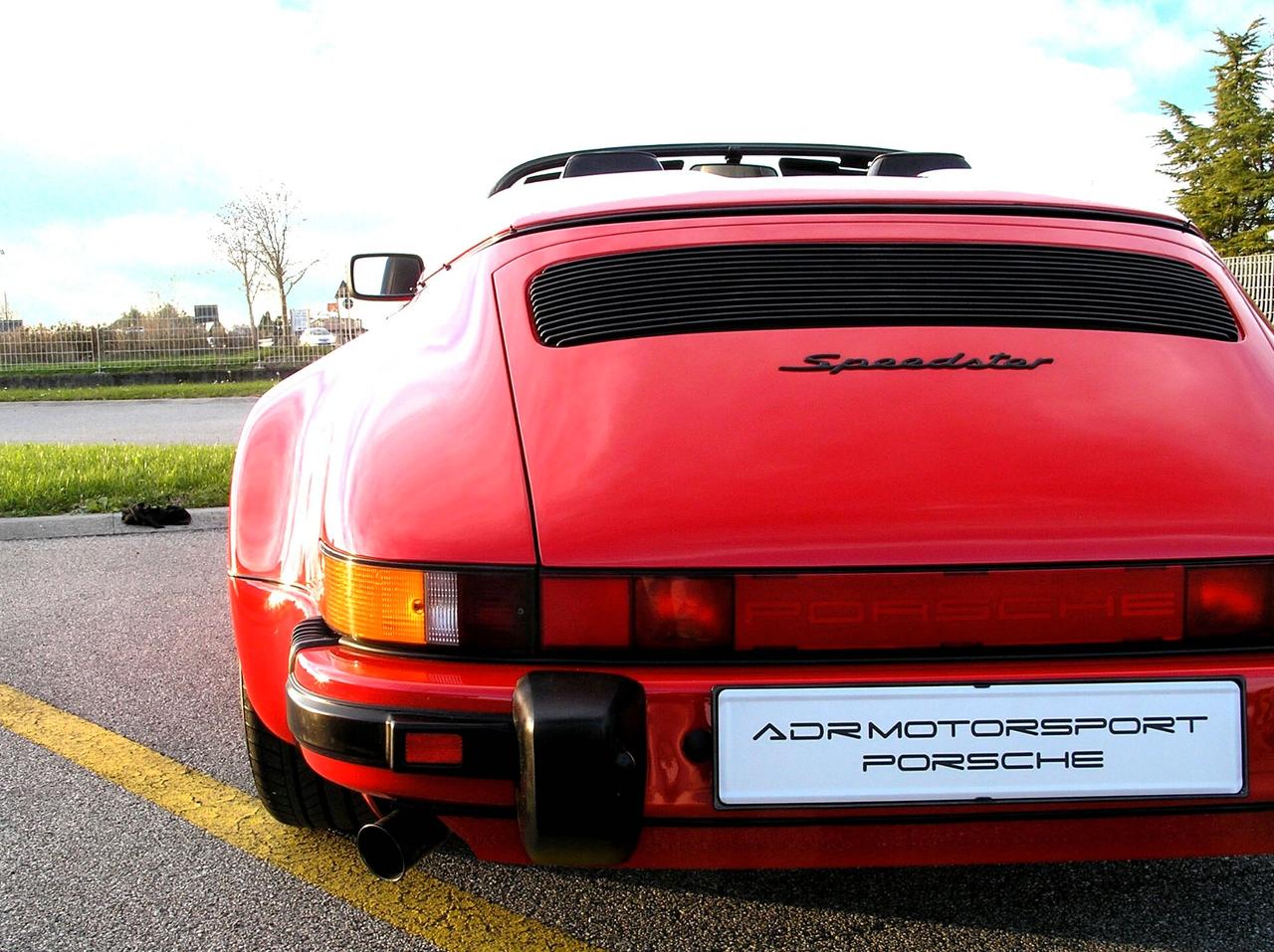 Porsche 911 3.2 Speedster Turbo Look