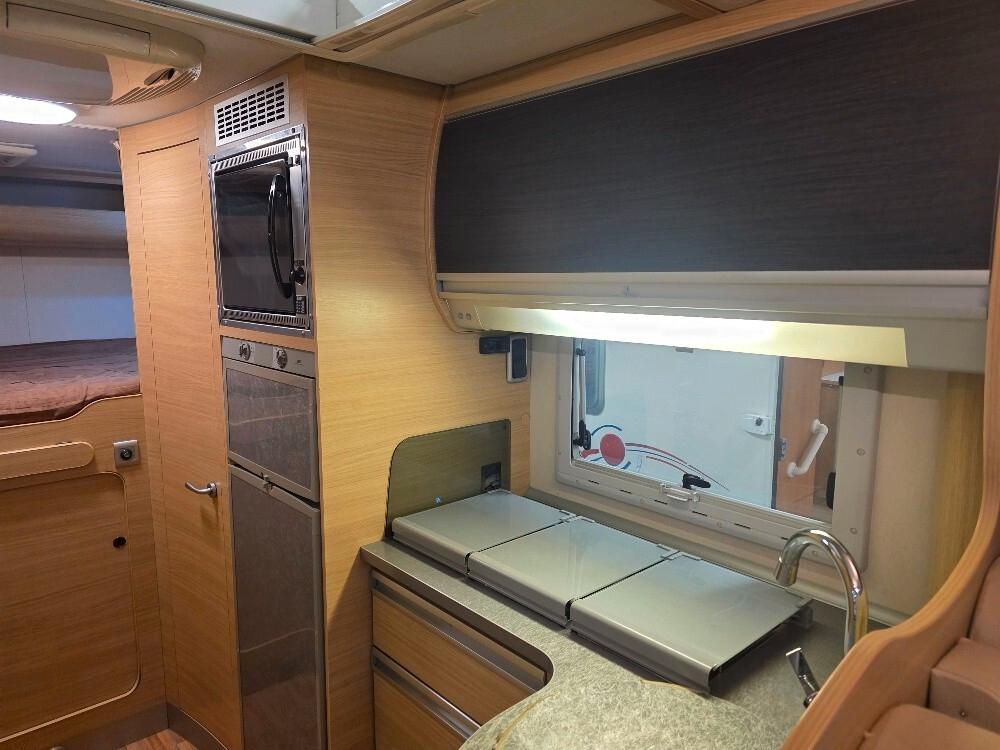 CAMPER ROLLER TEAM PEGASO GARAGE LIVING