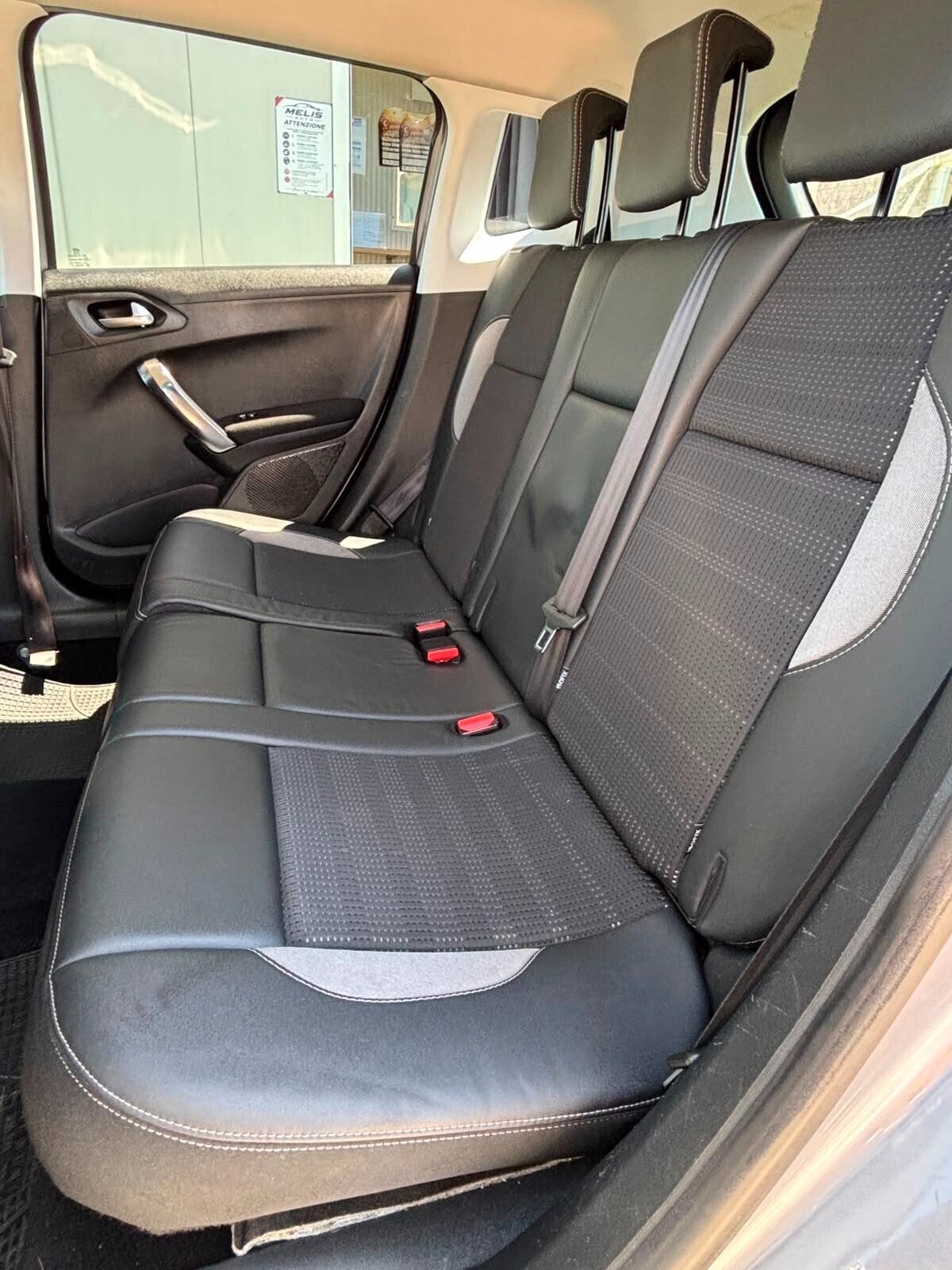 Peugeot 2008 1.5 DIESEL Black Matt