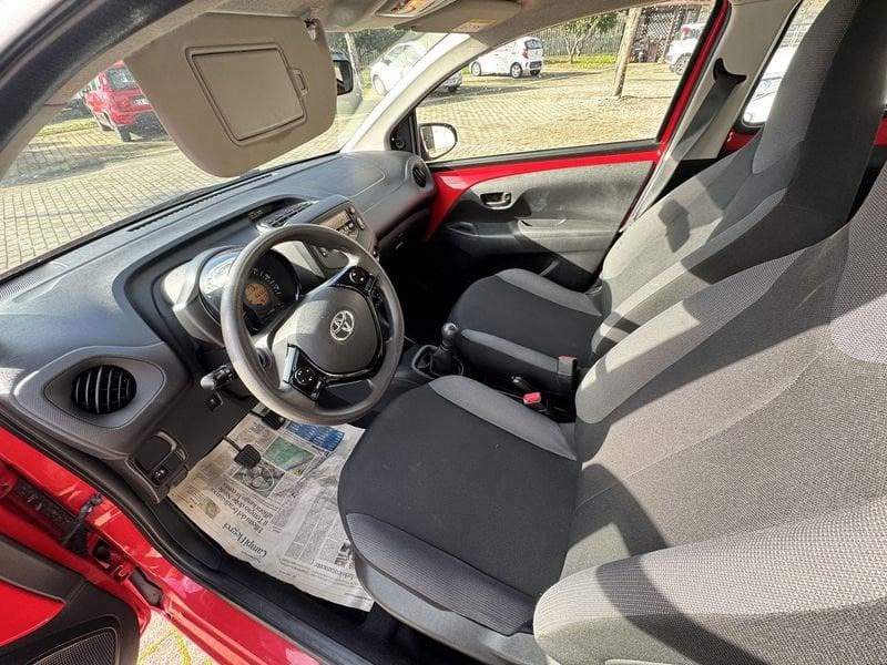 Toyota Aygo Aygo Connect 1.0 VVT-i 72CV 5 porte x-business light