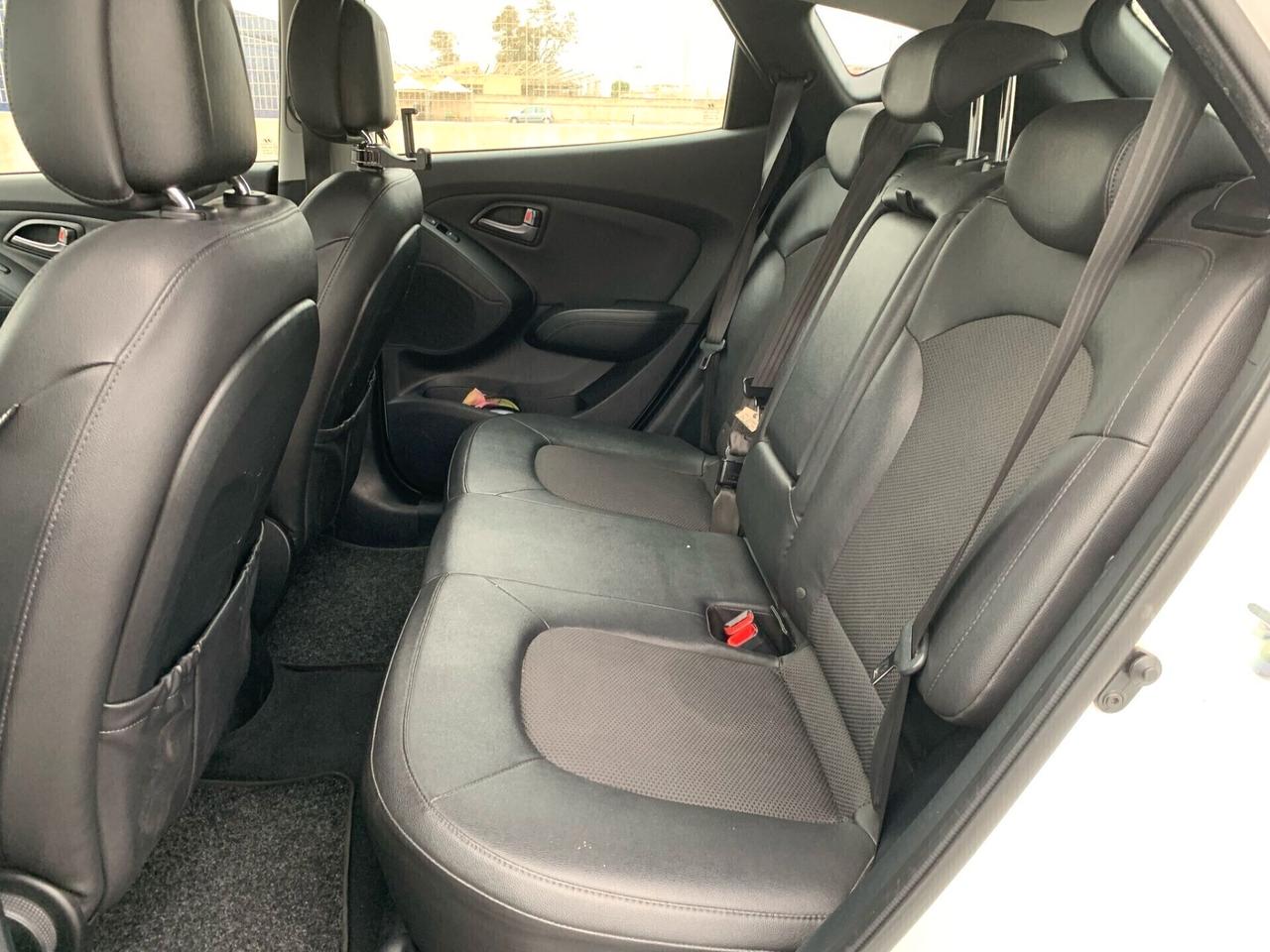 Hyundai iX35 1.7 CRDi 2WD Xpossible