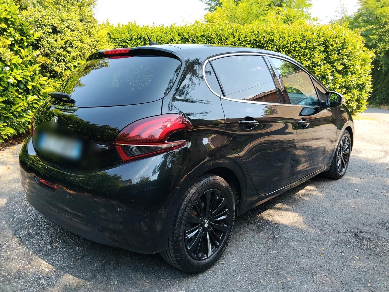 Peugeot 208 1.2 5 porte Allure