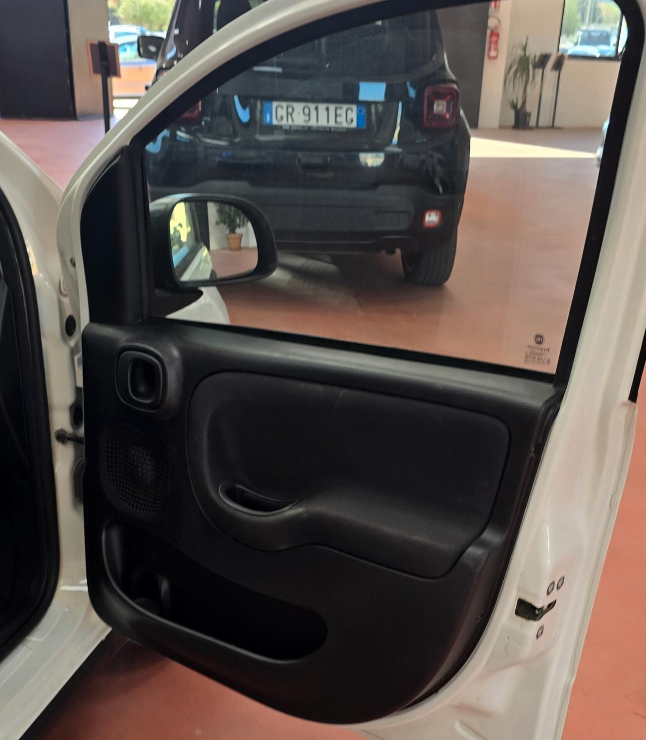 Fiat Panda 1.0 FireFly Hybrid 70 CV – La City Car Pratica e Tecnologica