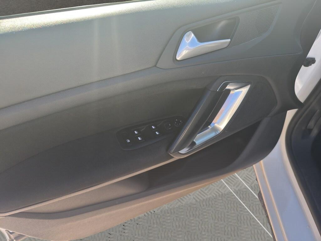 Peugeot 308 Station Wagon 1.6 BlueHDi Access