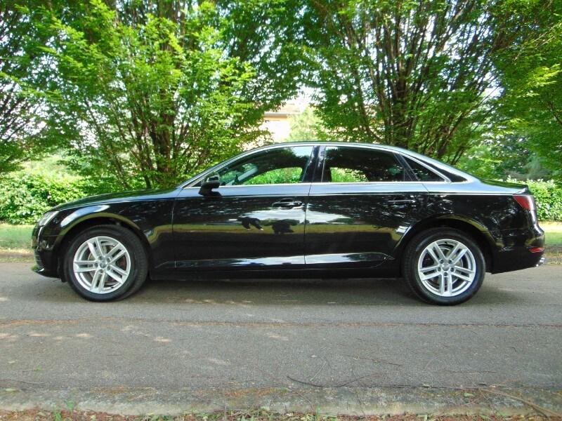 AUDI A4 5ª serie A4 2.0 TDI 150 CV S tronic Bu...