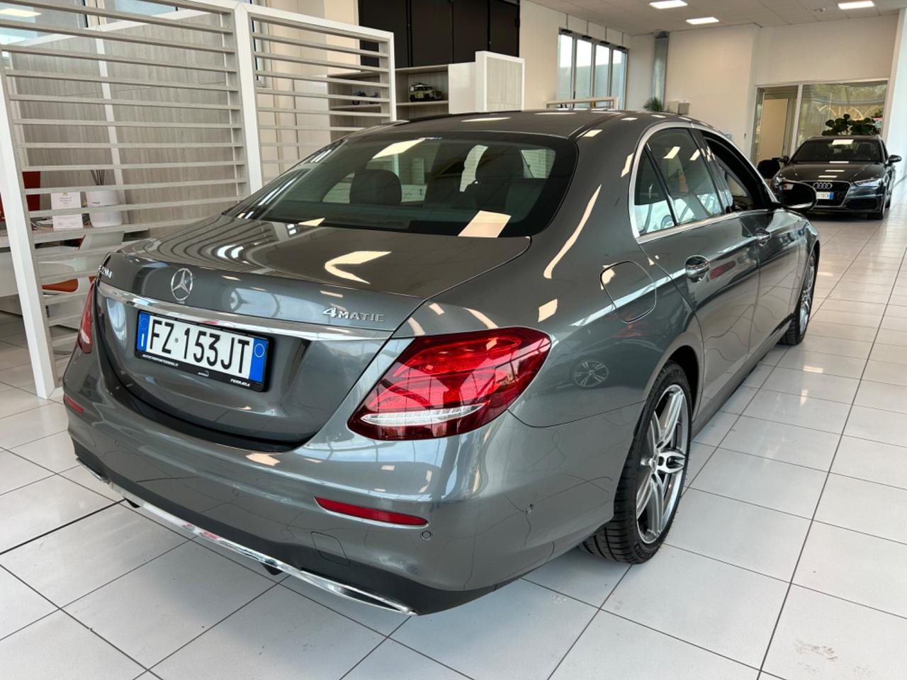 Mercedes-benz E 220 d 4Matic Auto Premium Plus