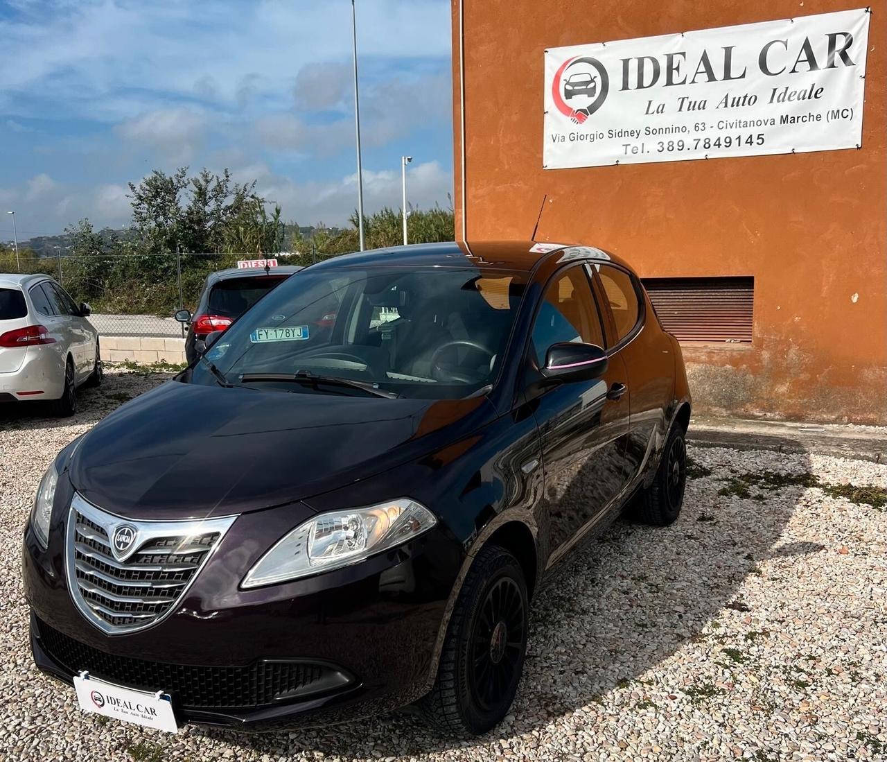 Lancia Ypsilon 0.9 TwinAir 85 CV 5 porte Metano Ecochic Gold