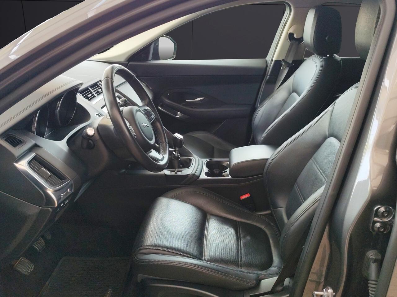 JAGUAR E-Pace (X540) E-Pace 2.0D 150 CV SE