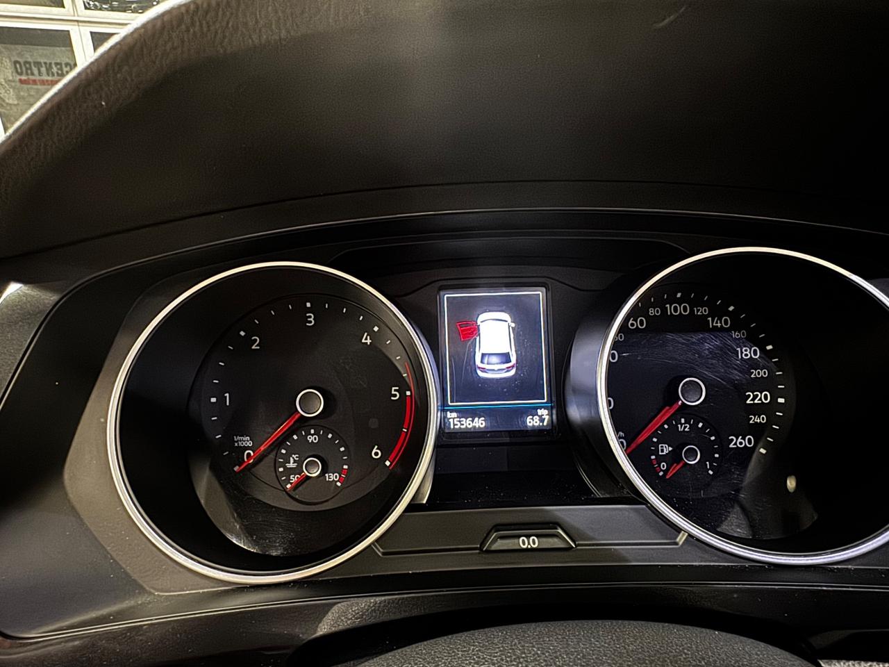 VOLKSWAGEN TIGUAN 2018 1.6 TDI TETTO APRIBILE