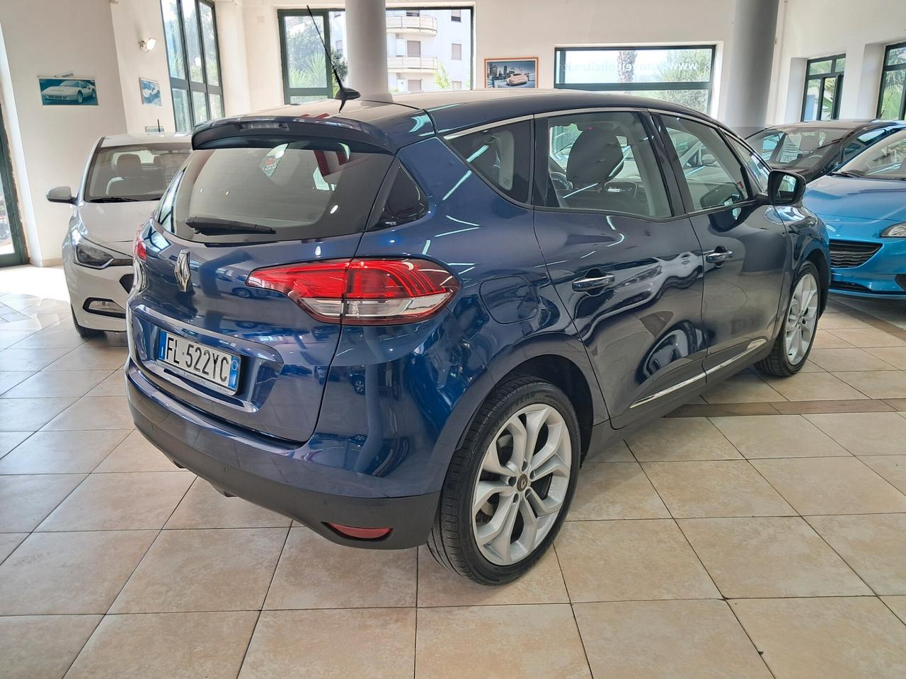 Renault Scenic Scénic dCi 8V 110 CV EDC Energy Intens
