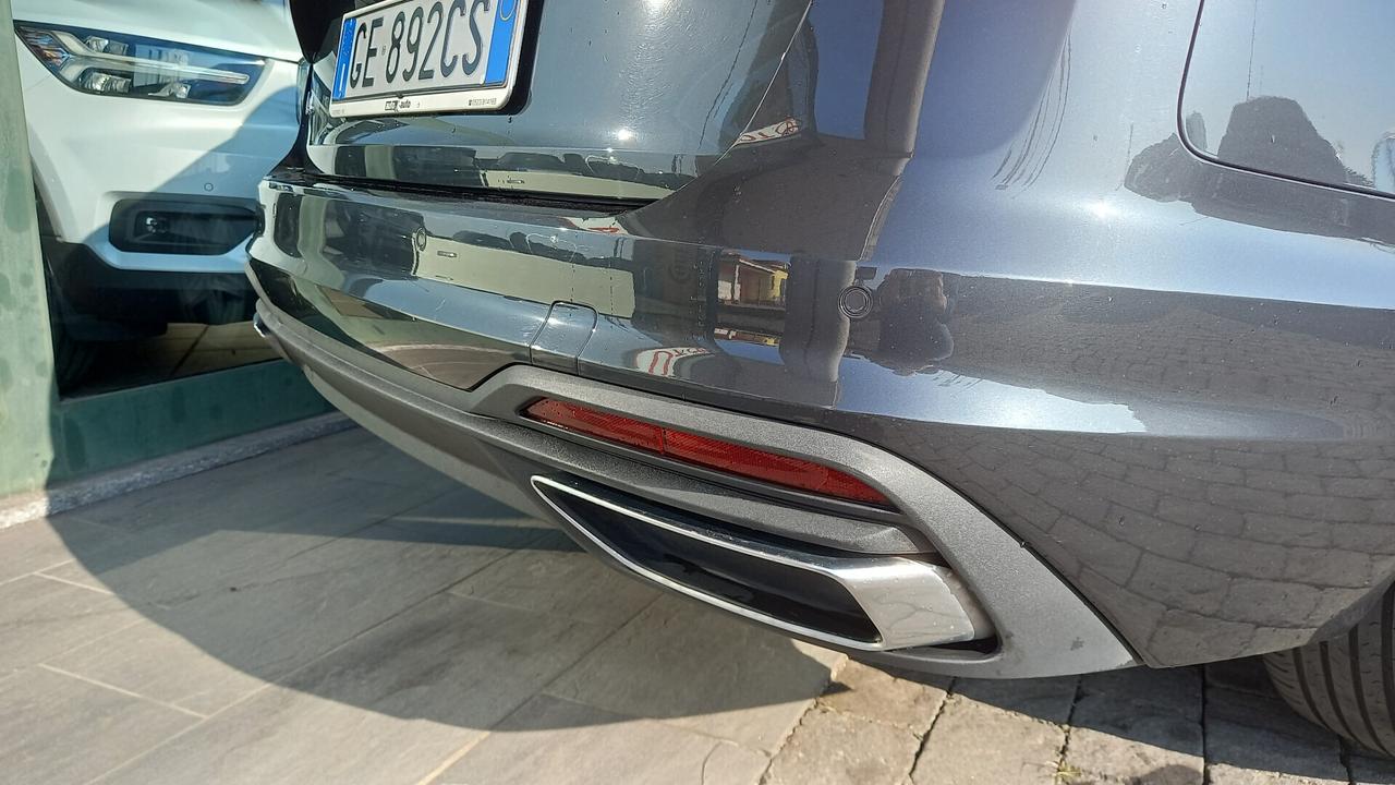 Audi A4 Avant 30 TDI/136 CV S tronic Business