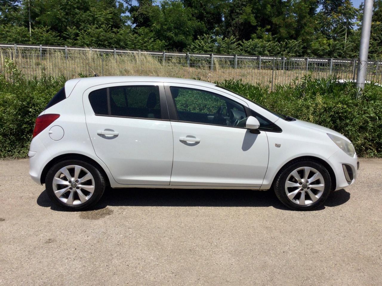 Opel Corsa 1.2 85CV 5 porte GPL-TECH Club