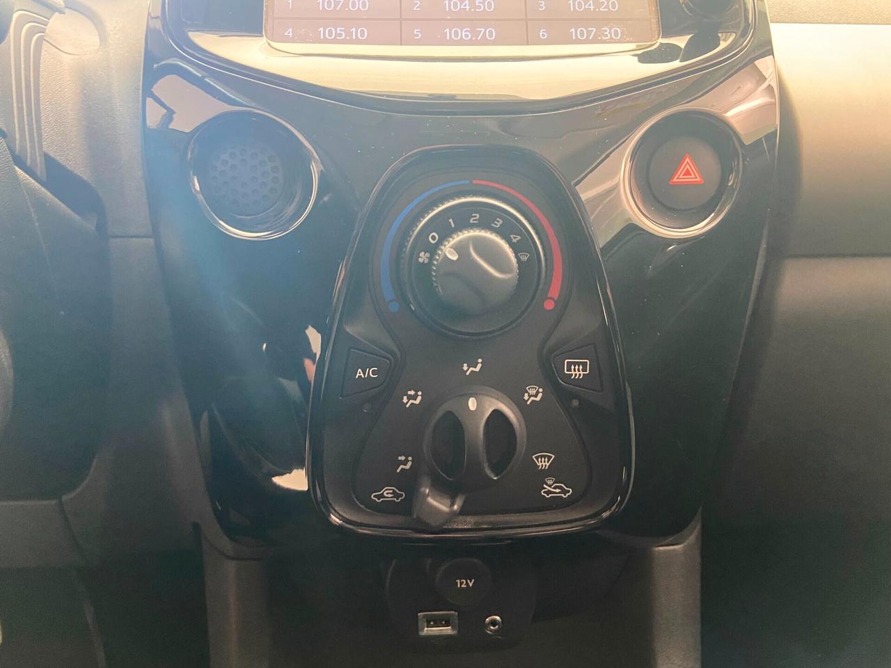 Citroen C1 VTi 68 S&S 5 porte Shine
