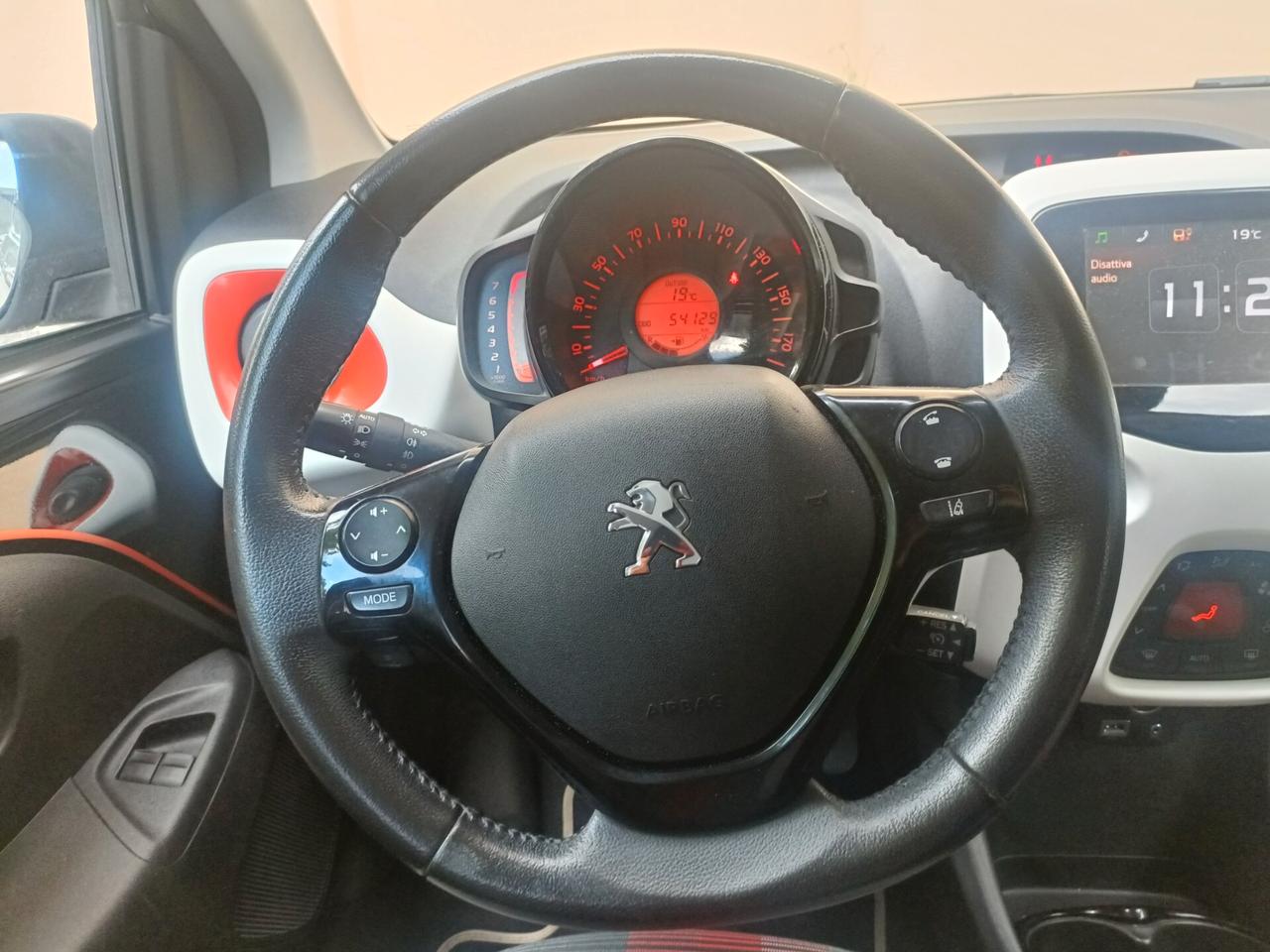Peugeot 108 VTi 68 5 porte Roland Garros TOP!