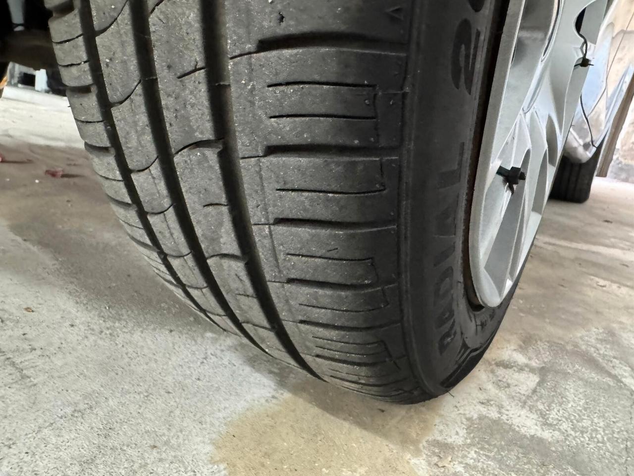 Lancia Ypsilon 1.3 MJT 16V 95 CV 5 porte S&S Gold