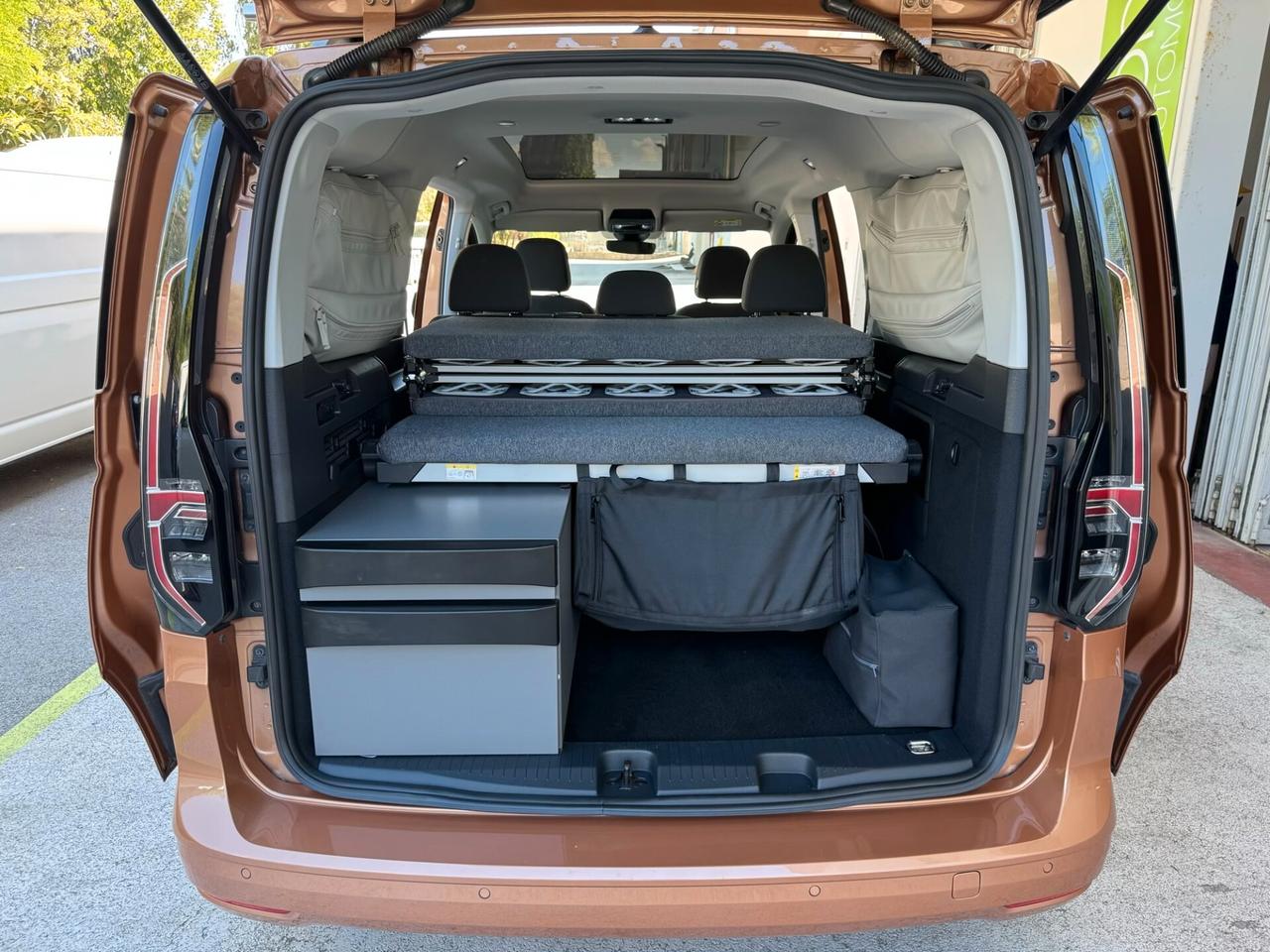 Volkswagen Caddy CALIFORNIA MAXI 2.0TDI DSG CAMPER