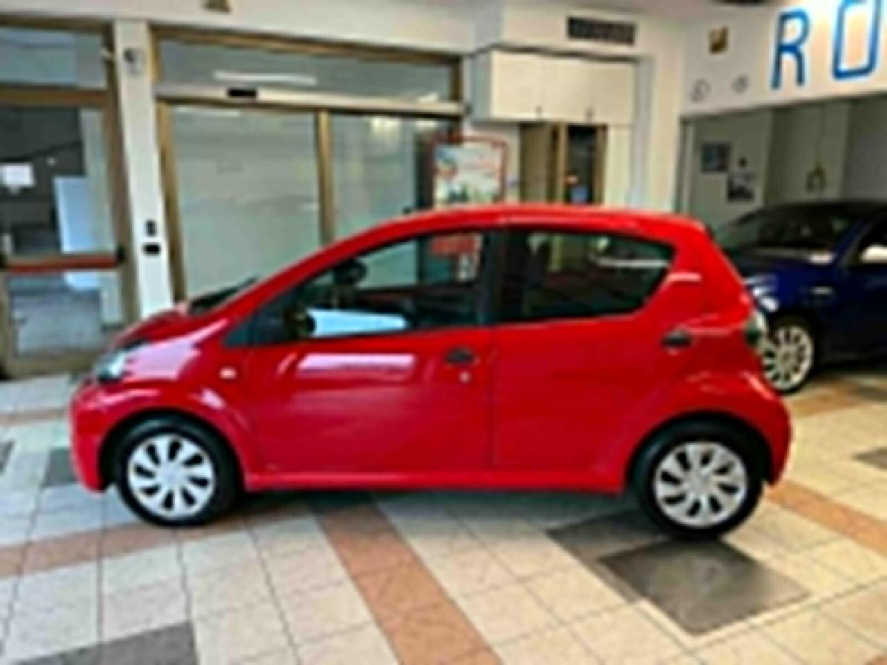 Toyota Aygo 1.0 12V VVT-i 5 porte Active Connect